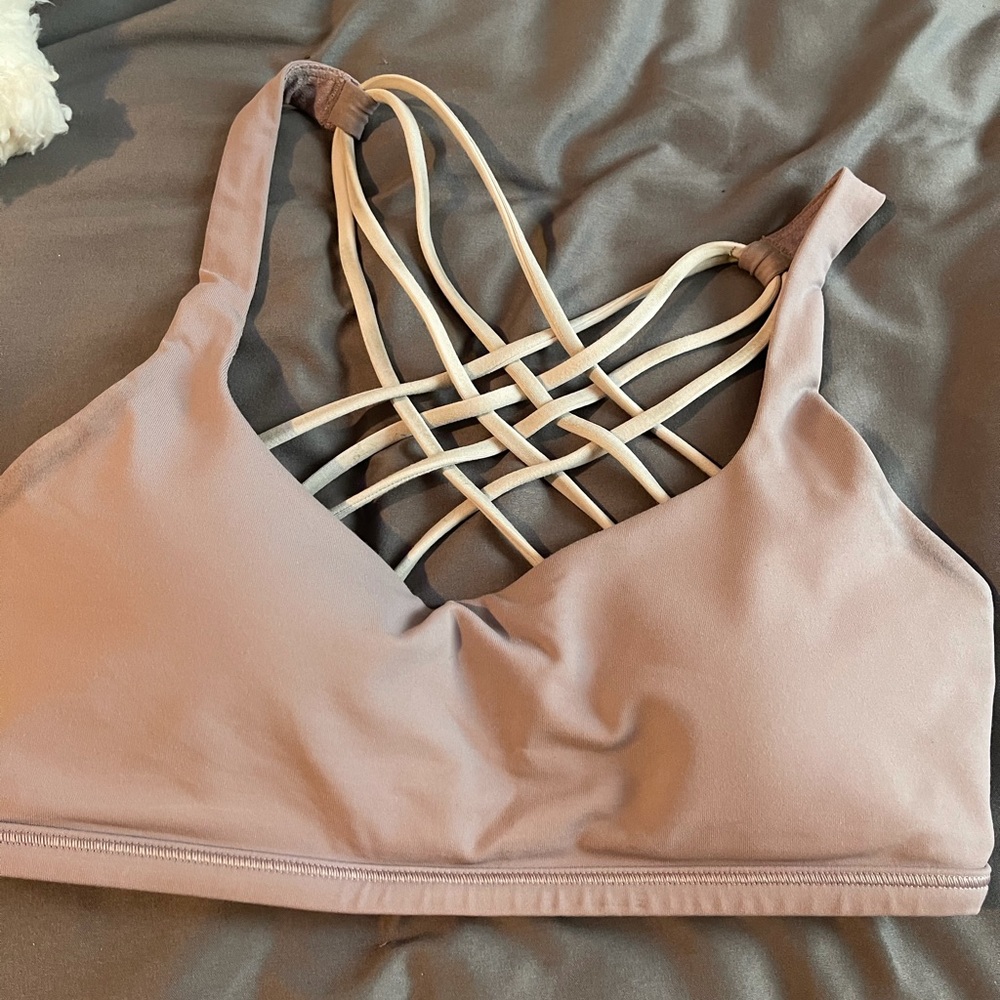 LuLulemon Bra SIZE 4